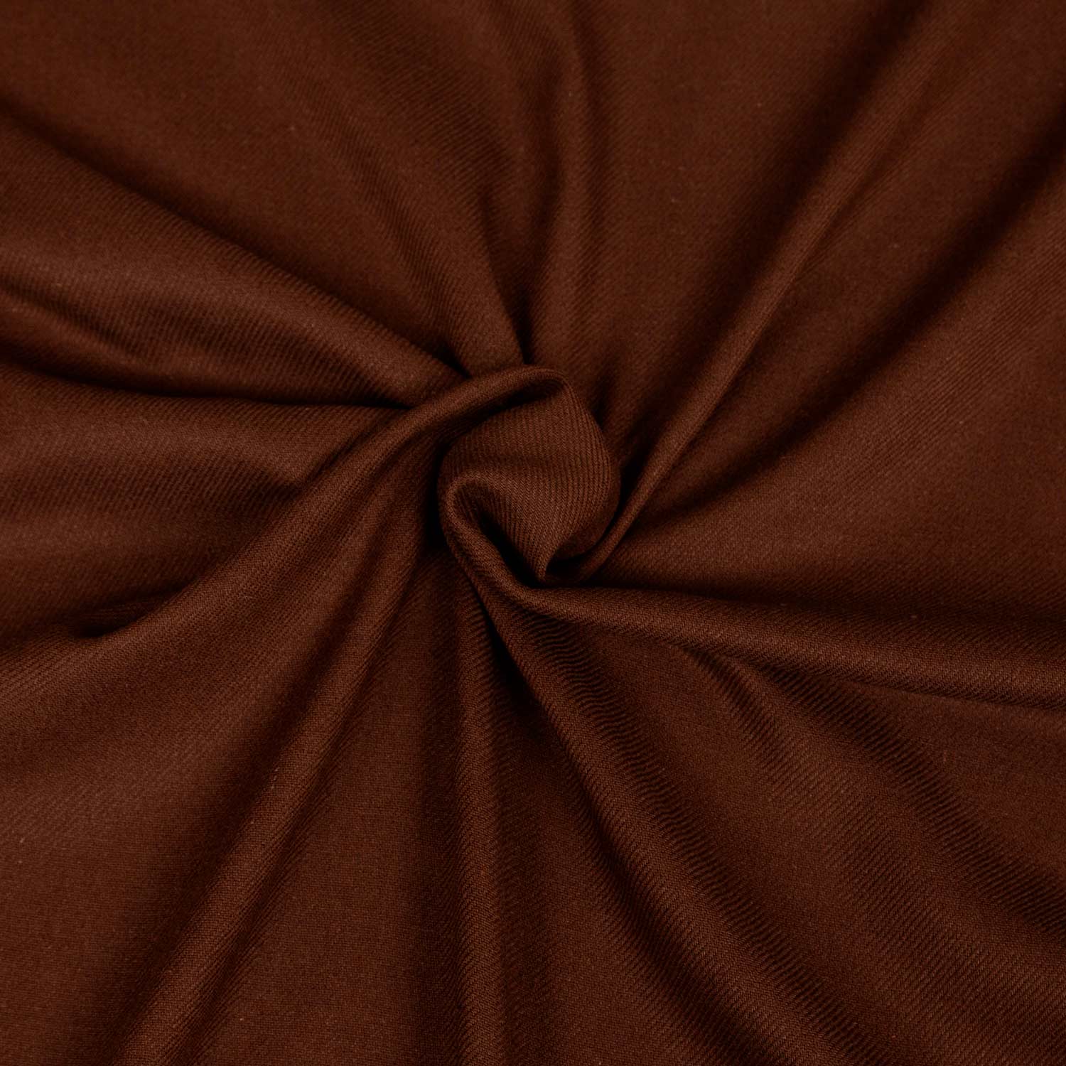 Tessuto twill misto lino e viscosa tinta unita, trama diagonale morbida e fluida, adatto per pantaloni e vestiti – colore tabacco