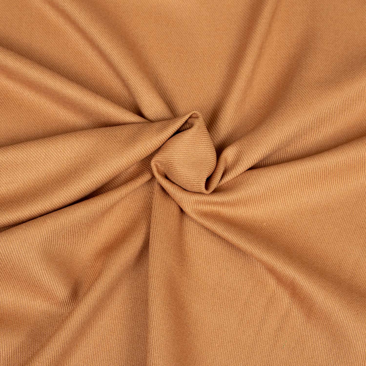 Tessuto twill misto lino 70% viscosa 30% dalla mano fresca e naturale, ideale per abiti e giacche leggere – colore nocciola