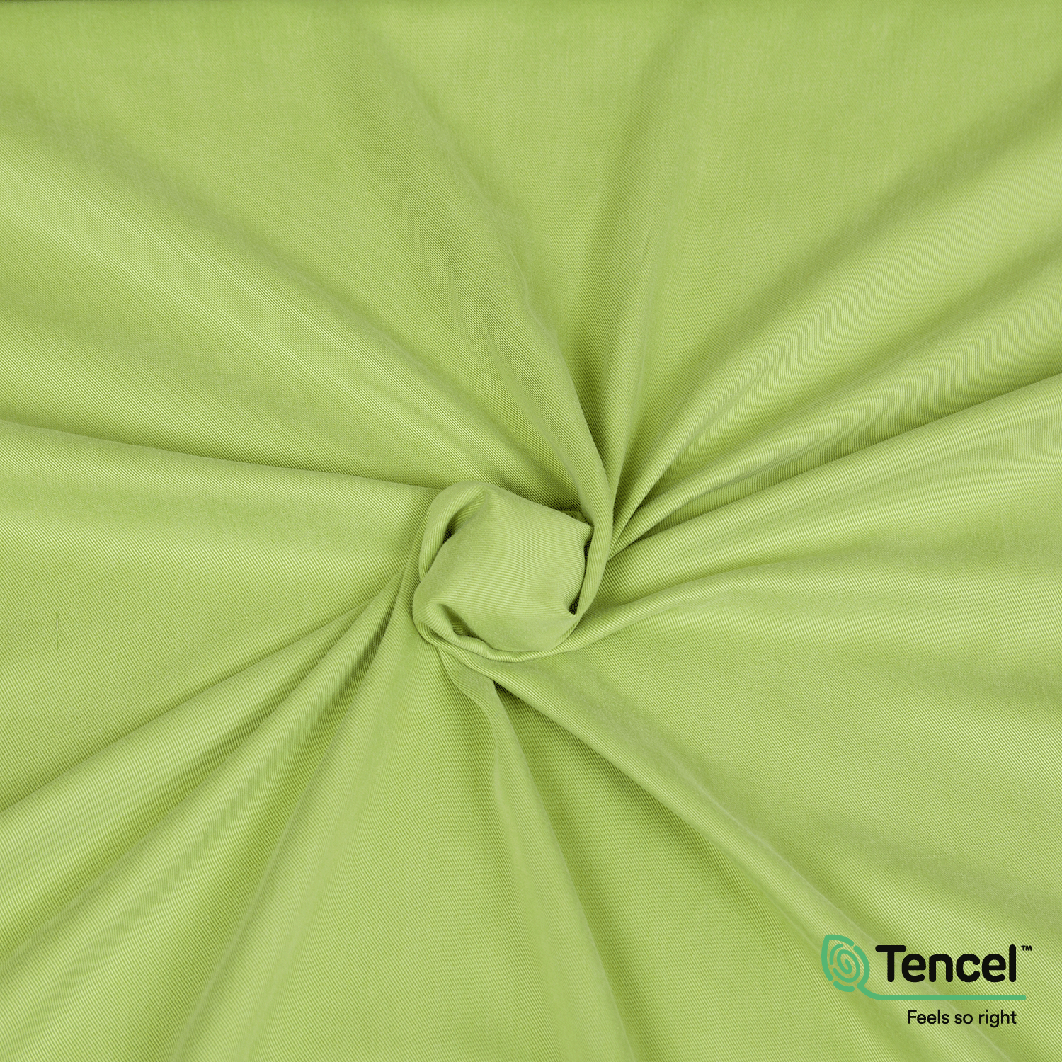 Tessuto twill in Tencel™ morbido e sostenibile, con drappeggio fluido, fibra ecologica dall’eucalipto, ideale per gonne, camicie, vestiti, pantaloni, completi. Color verde mela