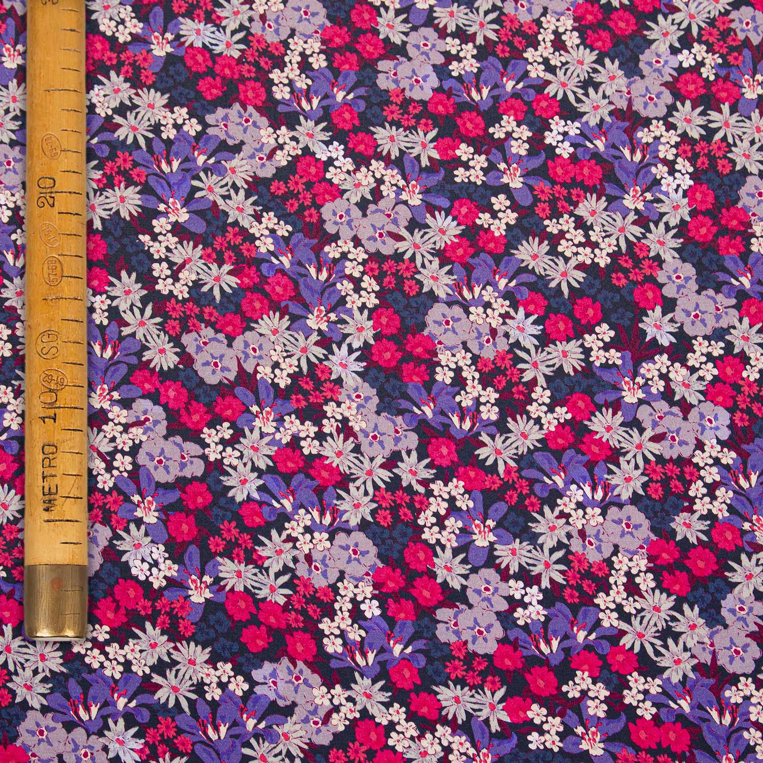 Viscosa Giavanese Stampata Floreale - In Bloom