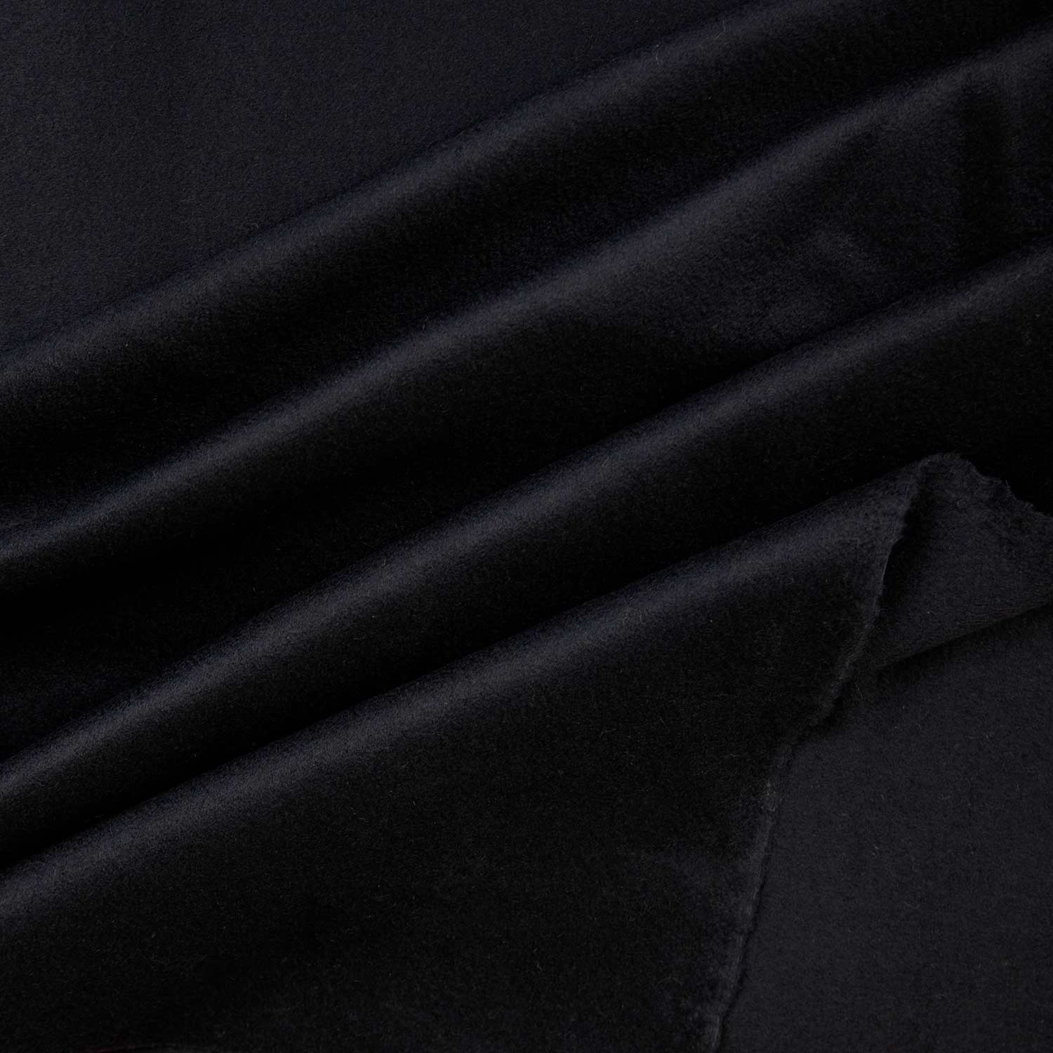 Tessuto in cashmere 100% colore nero, morbido e caldo, taglio da 2 metri con grammatura 600 g/mt, ideale per cappotti, giacche e abbigliamento sartoriale invernale elegante.