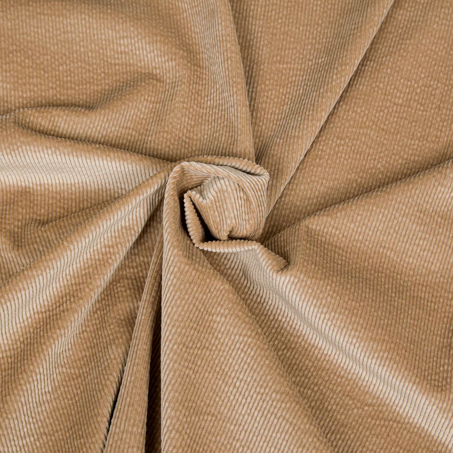 Tessuto in velluto a coste 500 righe morbido e di qualità. Una stoffa in cotone, modal ed elastane venduta al metro e sempre disponibile in grandi quantità; colore beige