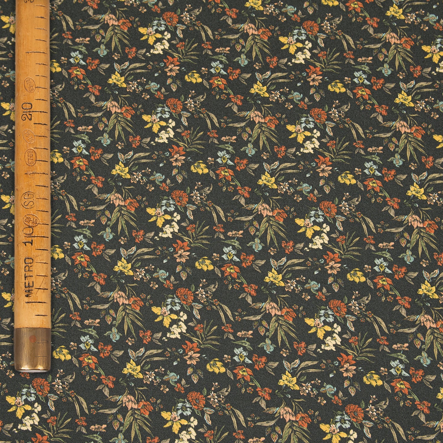 Printed Viscose Twill - Toulouse Lautrec