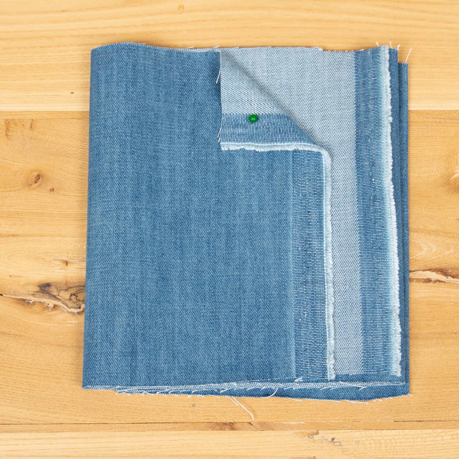 Washed Stretch Denim - Lee